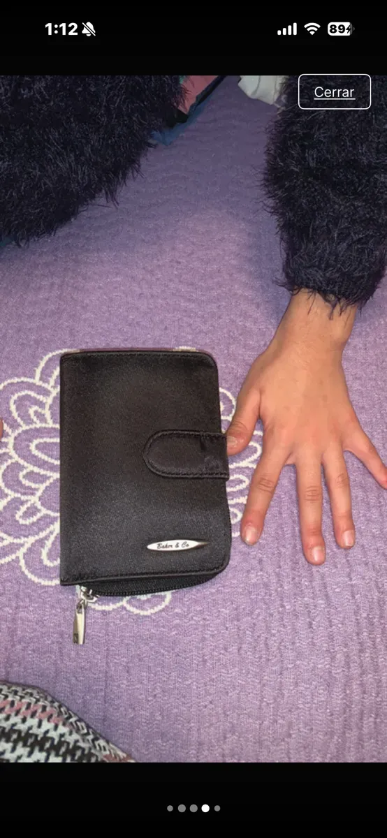 Cartera negra con cremallera (foto 2)