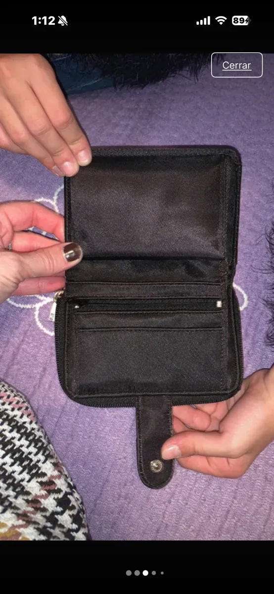 Cartera negra con cremallera (foto 3)