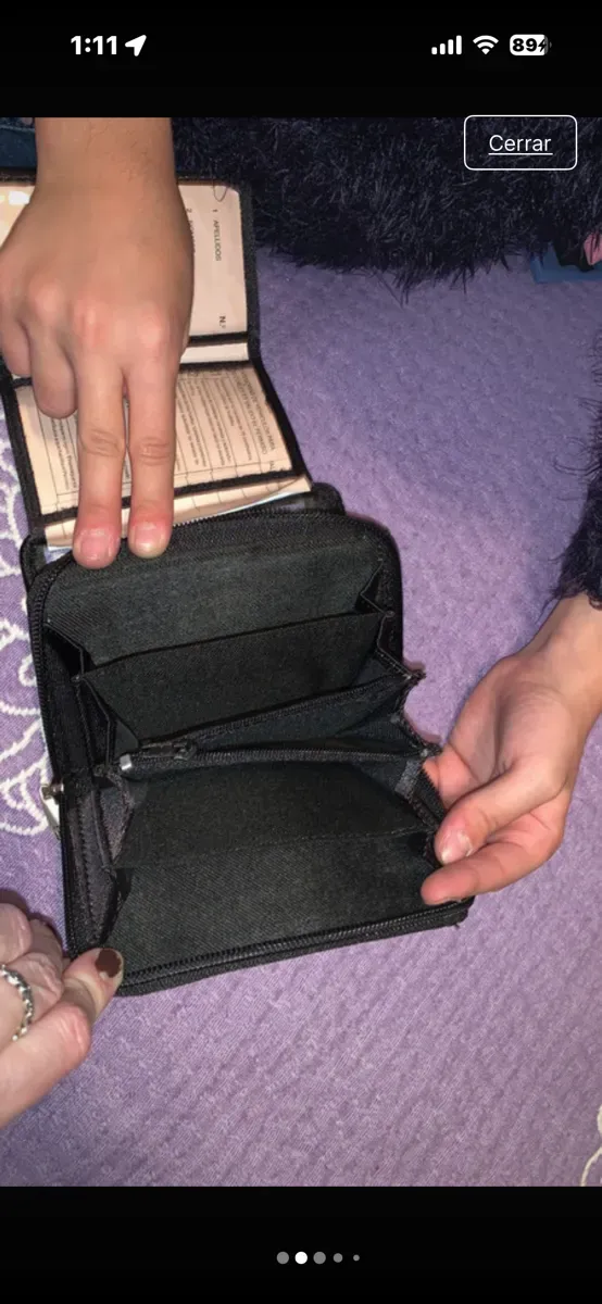 Cartera negra con cremallera (foto 4)