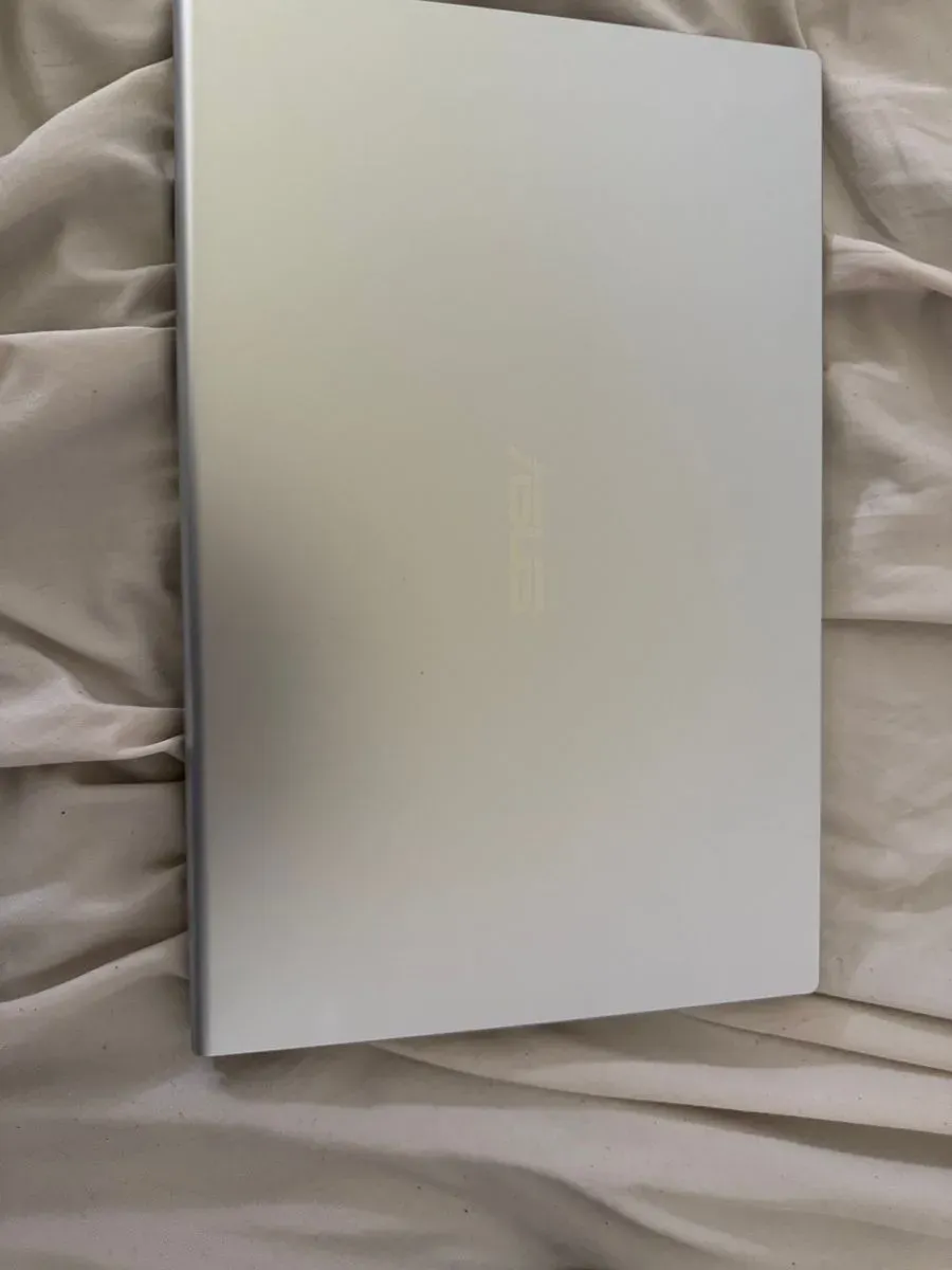 Portátil Intel blanco (foto 5)