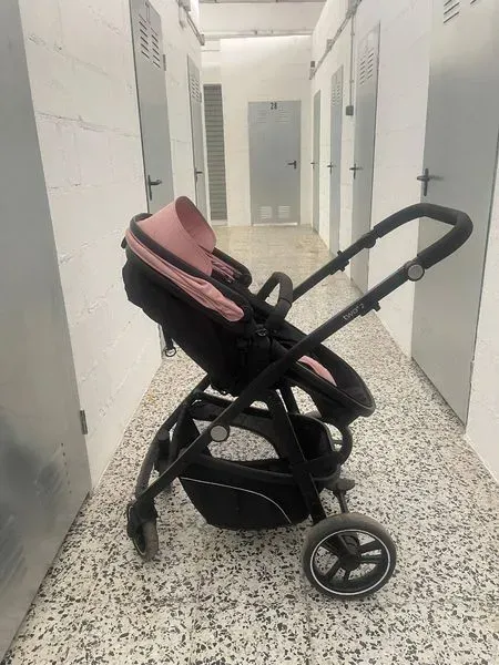 Carrito bebé y sillita de coche