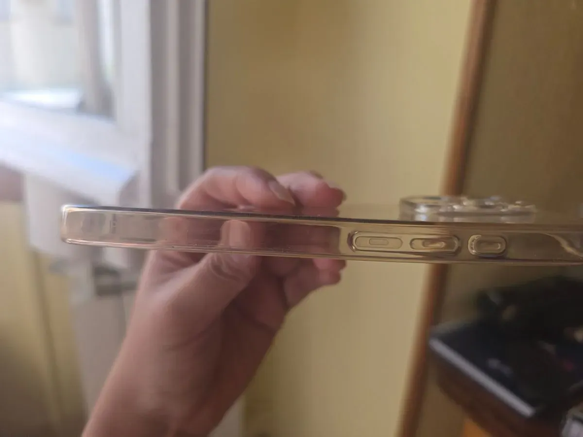 Funda transparente iPhone Pro (foto 2)