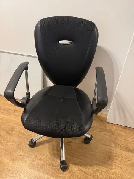 Silla oficina con ruedas