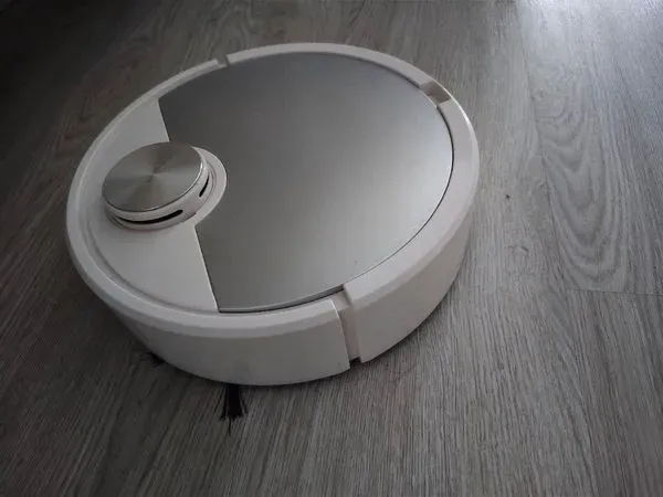 Robot