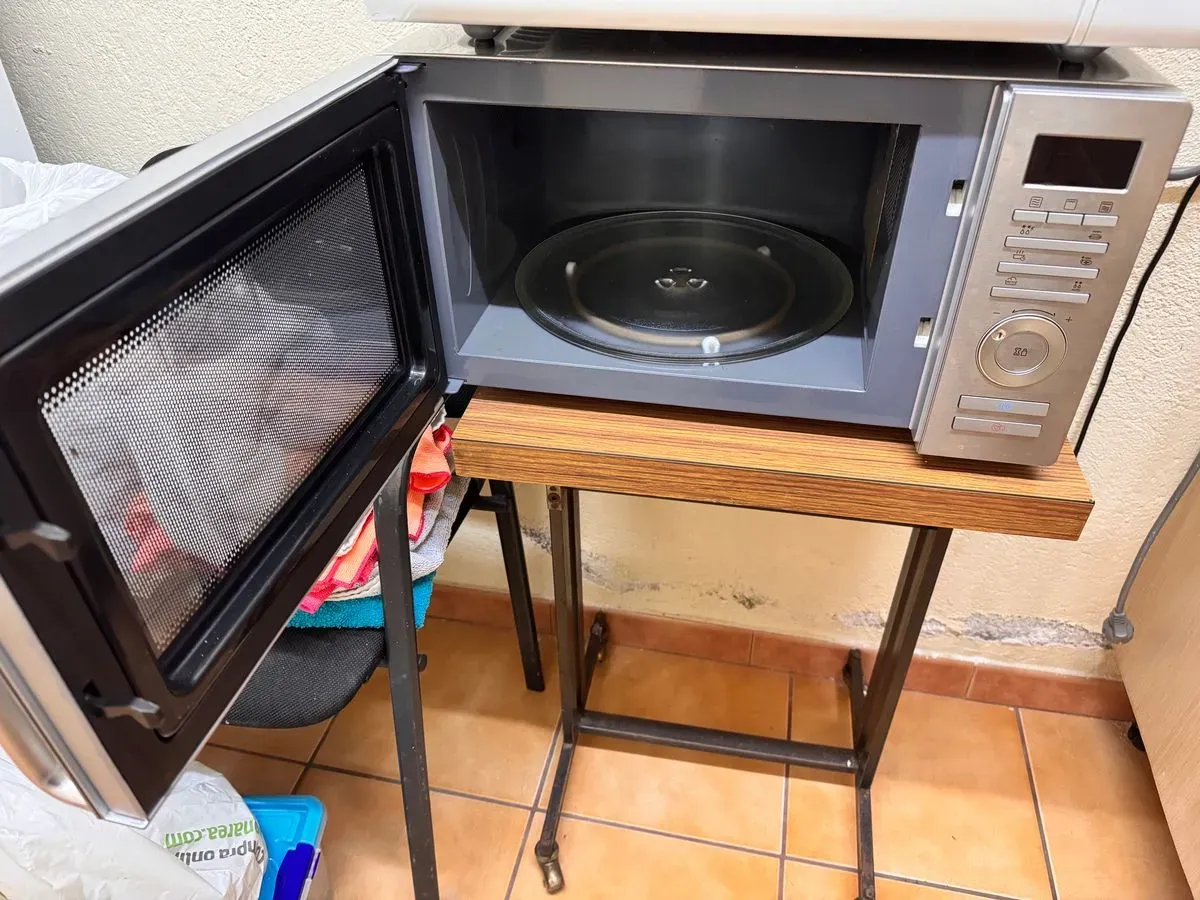 Microondas LG no funciona (foto 2)