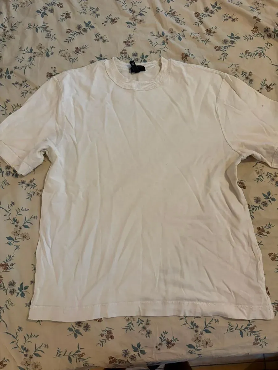 Camiseta blanca oversized (foto 1)